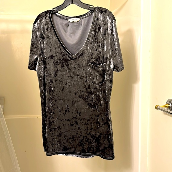 Top - Picture 1 of 6